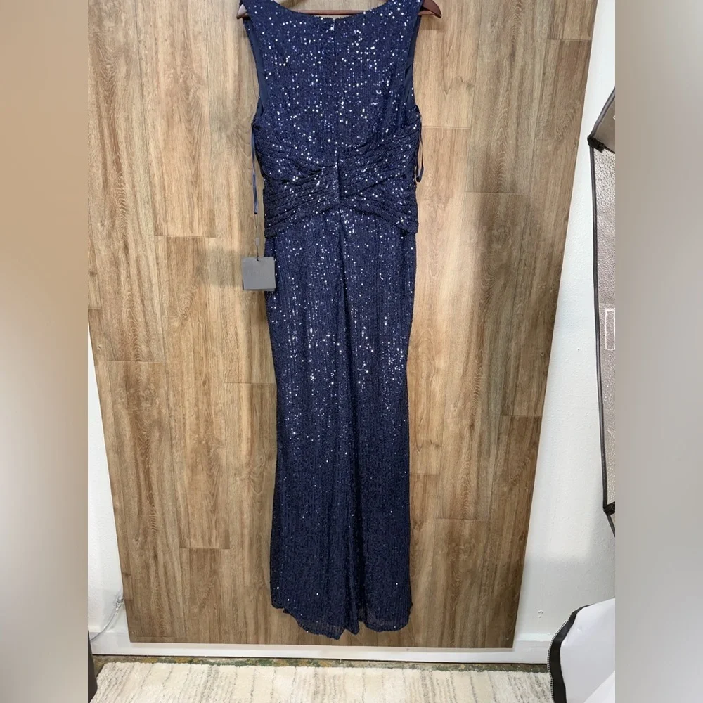 NEW Ieena by Mac Duggal V-Neck Sequin Gown in Navy - Picture 4 of 11